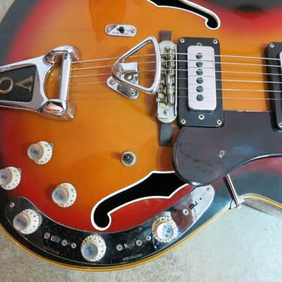 Vintage 1967 Vox Grand Prix Sunburst V286 Guitar Near Mint Very Clean Beautiful image 7