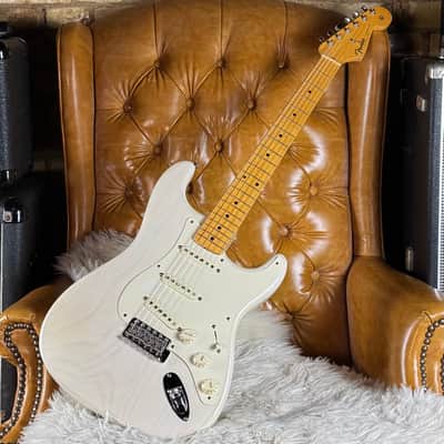 Fender American Vintage '57 Stratocaster Electric Guitar | Reverb