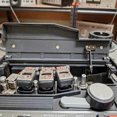 TEAC TASCAM Series 25-2 1/4" 2-Track Reel to Reel Tape Recorder image 4