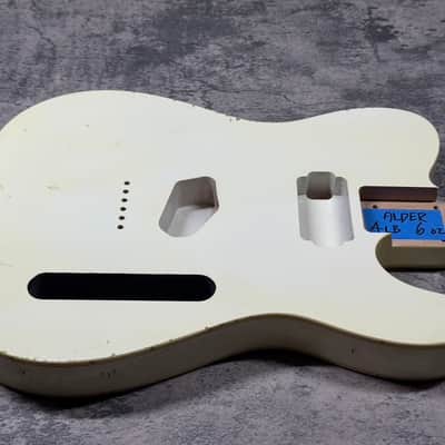 Real Life Relics 60’s Style Tele® Telecaster® Body HS Double Bound Humbucker/Single Aged Vintage White