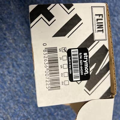 Strymon Flint Reverb and Tremolo V1 2012 - 2022 - Black with White Knobs image 4