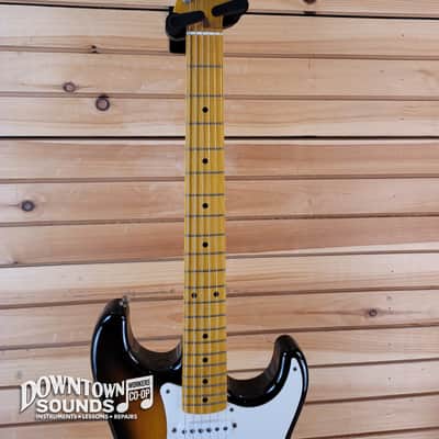 1996 MiJ Fender "FujiGen" '57 Stratocaster Reissue with RR HC, OG Fender Gig Bag, Sunburst, 8lbs 1oz image 4