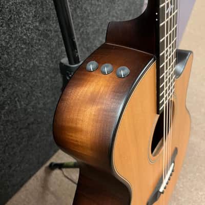 Taylor Builder's Edition 614CE Grand Auditorium Acoustic/Electric Guitar with V-Class Bracing, ES2 Pickup & Hardshell Case 2021 - Natural image 6