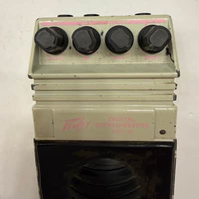 Peavey SRP-16 Digital Stereo Reverb 16-Modes Vintage Guitar Effect Pedal image 2