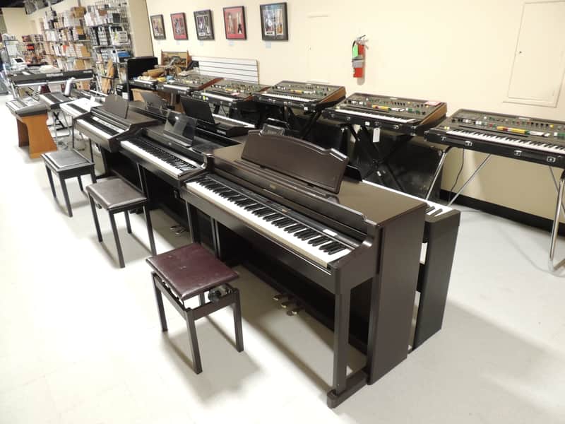 Yamaha Clavinova CLP-930 Digital Home Piano [Three Wave Music
