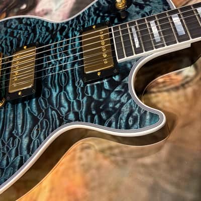 QUILT 👵! 2025 Gibson Custom Shop Les Paul Custom 7A Quilt Top M2M Made To Measure Northen Lights Ebony Fretboard Special Order Figured F Q 5A 7A 1960 V2 Neck Nordic Blue Blueberry Cobalt Trans Aqua Custombucker Pickups Gold Hardware Full Gloss image 5