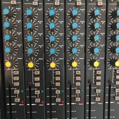 Soundcraft Series 200BVE 8-Channel 4-Bus Mixing Console image 3
