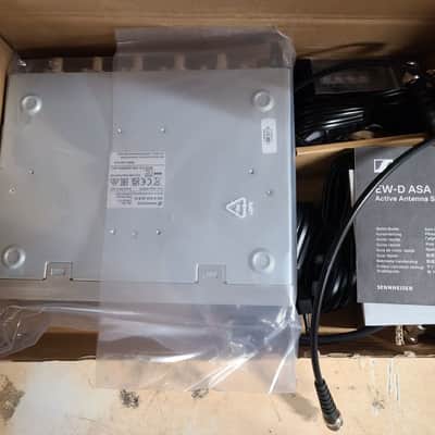 Sennheiser EW-D ASA 4-Way Active Antenna Splitter with DC Distribution for EW-D Wireless Systems (open) **perfecto!! image 1