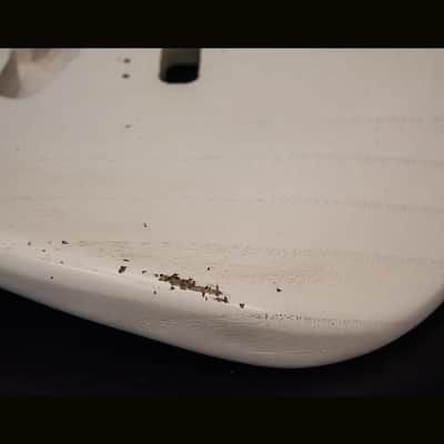 Guitar Mill S-Style Body / 1 Piece Paulownia / 1 lbs. 14 oz. / Nitrocellulose TruGrain™ 'Olympic White' / Closet Clean (#GIN-3941) image 6