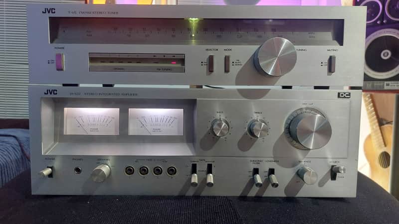JVC JA-S22 Stereo Integrated Amplifier 1978 + JVC T-V5 FM/AM Stereo Tuner image 1