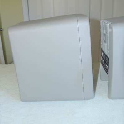 JBL Professional LSR25P Pair Near field Monitors Exc Sound detail & stereo separation - MADE IN USA! image 16