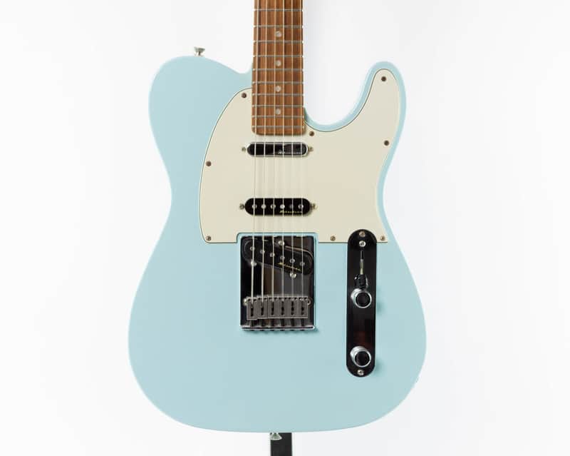 Fender Deluxe Nashville Telecaster 2019 Daphne Blue