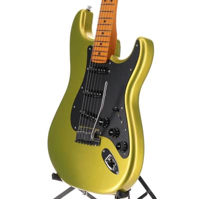 Fender Certified Pre-Owned American Ultra II Stratocaster, Maple Fingerboard, Solar Flare (N11) (34953) image 4