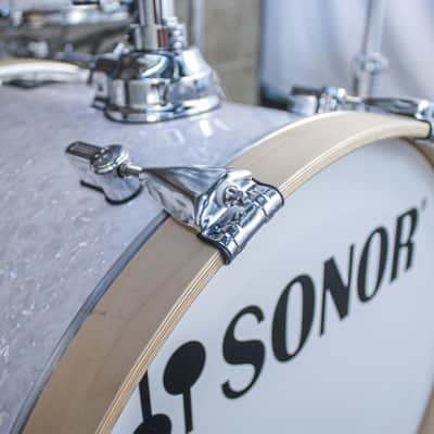 Sonor AQ2 White Marine Pearl 5 Piece Kit image 13