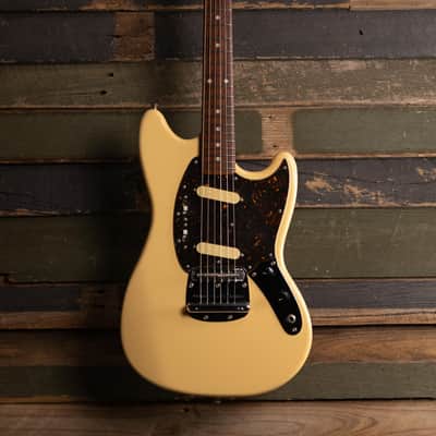1993 Fender MG-69 Mustang - Vintage White image 2