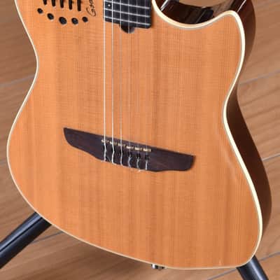 Godin Multiac Nylon SA Natural image 3