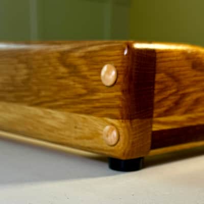 Handcrafted 16"x12" Oak Pedal Board image 4