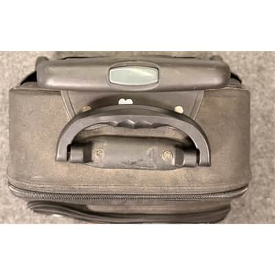 Used Pearl Student Bell/Snare Case - Fair image 4