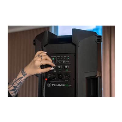 Mackie Thump12v4 1400W Powered PA Speaker Bundle with Cables image 20