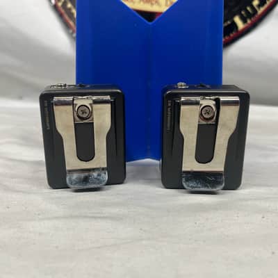 Xvive U4 Wireless In-Ear Monitor System - 2 Transmitters, 2 Receivers image 5
