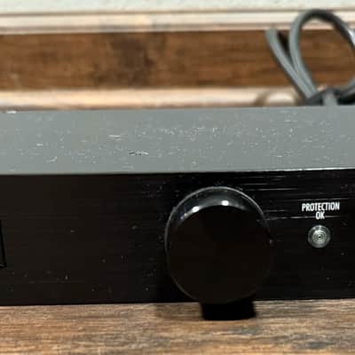Furman M-8Dx Power Conditioner with Lights & Digital Meter 2010s - Black image 3