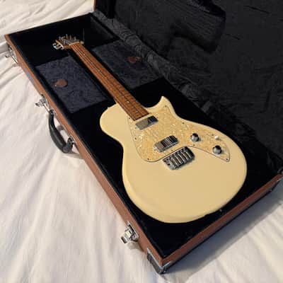 2007 Taylor SB1 Classic - Made in USA - Aged Translucent White - Free Pro Setup - Weighs only 7.5 lbs image 20