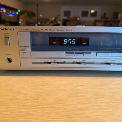 Vintage Technics Quartz Synthesizer FM/AM Stereo Receiver SA-210 Serviced Rare🎶 image 4