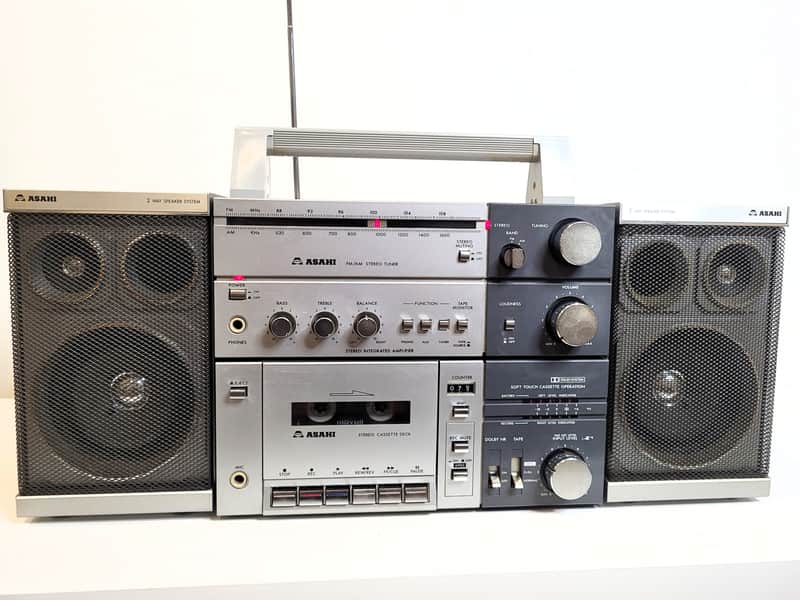 Asahi RD-830R Portable AM/FM Stereo Radio Cassette Recorder image 1