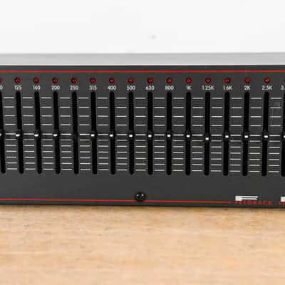 Peavey QF 131 31-Band Graphic Equalizer CG01455 image 3