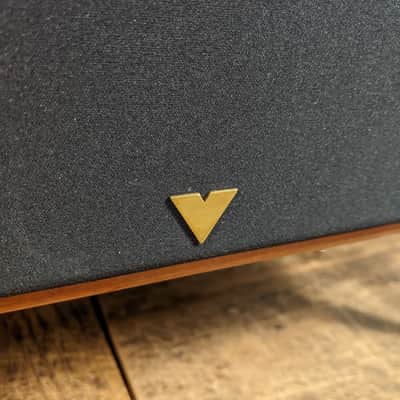 Vienna Acoustics Maestro Center Speaker With MCM Legs image 3