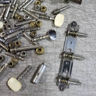 1.5 Lbs Vintage RARE 1960's Teisco Harmony Silvertone Kay 3x3 Individual Plate Guitar Tuners Screws Gears Luthier Parts image 6