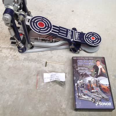 Sonor Giant Step Twin Effect Bass Drum Pedal W/Dock and Extra Chain image 3