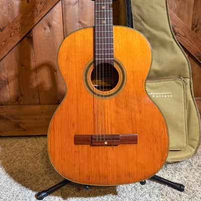 Vintage 1960s Yamaha Nippon Gakki Dynamic S70 Guitar + Padded Case | New Tuners, New Strings, Pro Neck Repair image 3