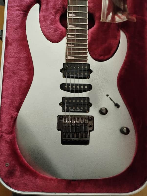 Ibanez RG2570E-VSL Prestige 2005 - 2007 - Vital Silver image 1