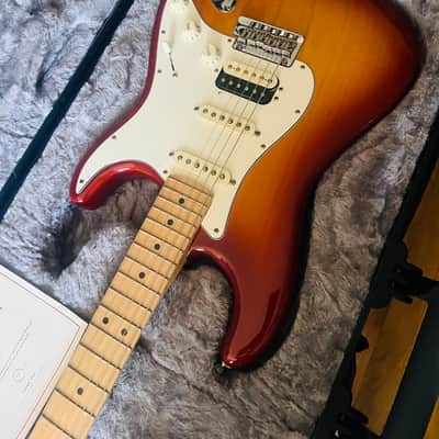 Fender American Professional Stratocaster HSS Shawbucker with Maple Fretboard 2017 - 2019 - Sienna Sunburst image 4