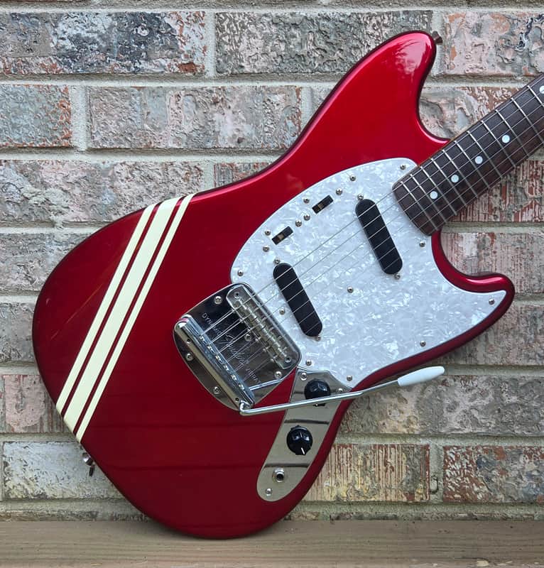 2002 Fender Limited Edition Competition Mustang Electric Guitar w/ Gig Bag! Crafted in Japan, Candy Apple Red!