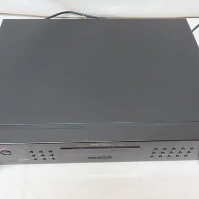 Rotel RT-1080 Stereo AM / FM Tuner w/ Remote & Manual image 5