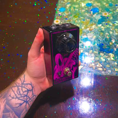 Does it Doom Doomsaw 2022 Purple Colorway image 4