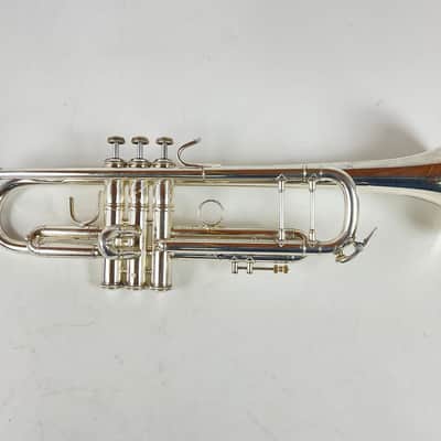 Used Bach 37 Bb Trumpet (SN: 381081) image 1