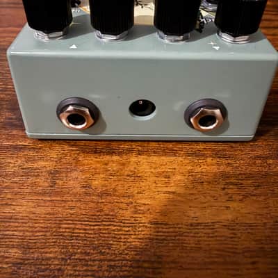Walrus Audio Lore Reverse Soundscape Generator Limited Edition - Fall Series 2025 - Green Fall Fantasy Graphic image 3
