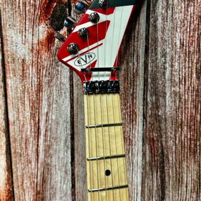 EVH Striped Series 5150 image 2