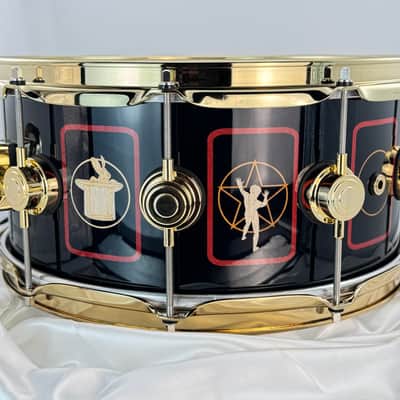 MINT!-Neil Peart DW Collector's Series "R40" Neil Peart Signature Icon 6.5x14" Snare Drum 2016 - Black with Neil Peart Graphic image 5