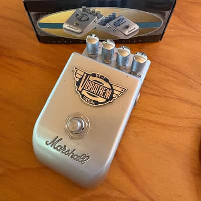 Marshall VT-1 Vibratrem Vibrato and Tremolo Pedal 2010s - Silver image 3