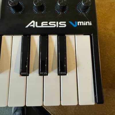 Alesis V Mini image 4