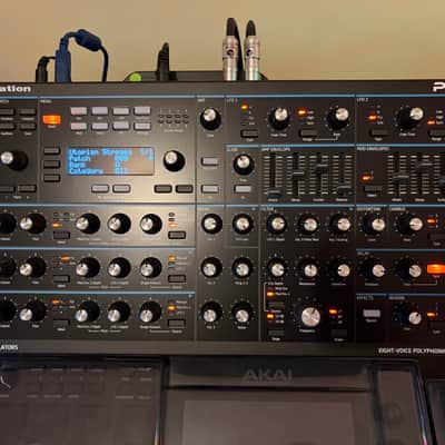 Novation Peak- W/ Analog case, Decksaver and stand image 2