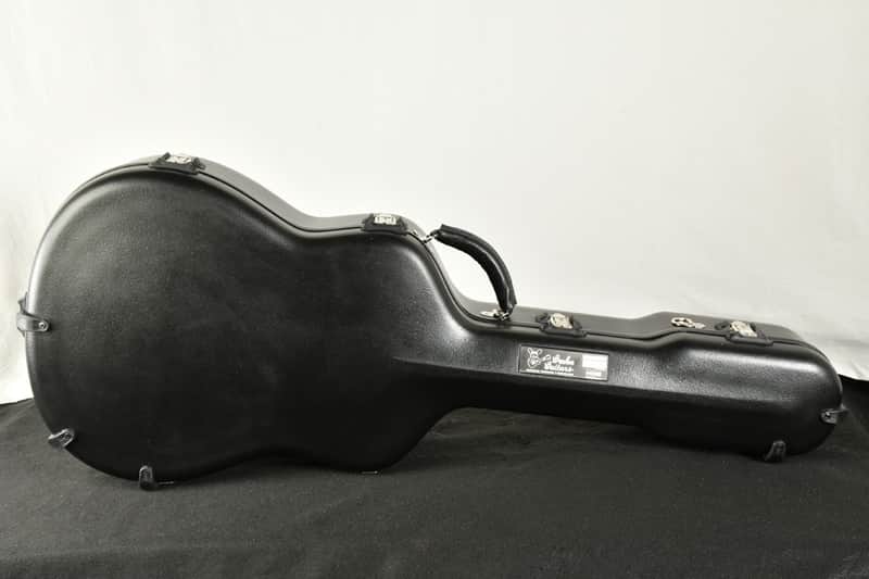 Calton Dreadnought - Black exterior / Red interior image 1