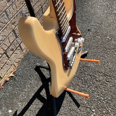2005 Squier Stratocaster FSR Translucent Blonde image 6