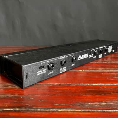 Alesis 3630 Compressor image 5