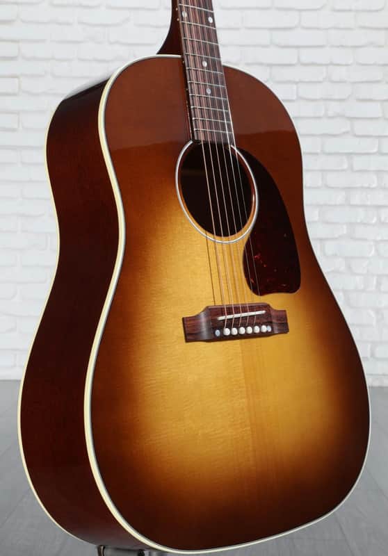 Gibson J45 2025 - Honeyburst image 1