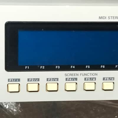 Akai S2800 MIDI Stereo Digital Sampler 1992 - White